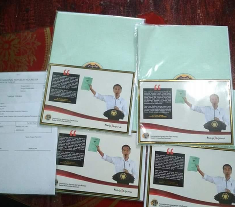 Kelakar Presiden Jokowi saat Bagikan 3.000 Sertifikat Tanah di Grobogan: Ini Bisa 