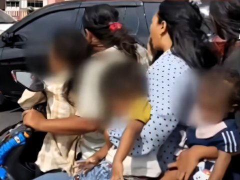 Viral! Video of Mom in Palembang Riding Motorcycle with 3 Adults and 3 Small Children, Here's the Reason for Carrying the Whole Family at Once