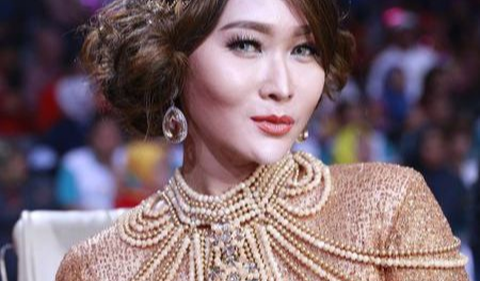 1. Penyanyi Dangdut