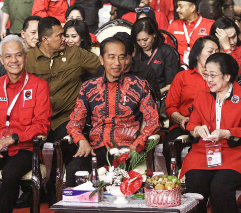 Makna Anggrek Ungu Spesial Pemberian Presiden Jokowi untuk Megawati