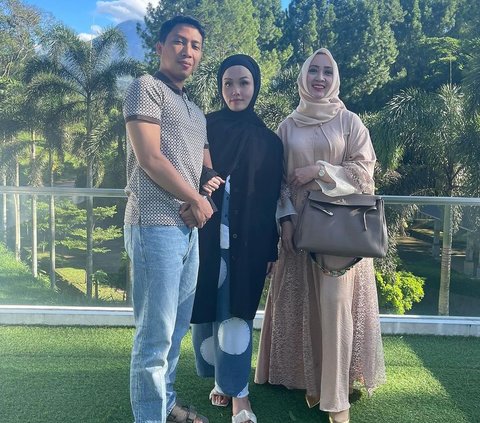 Aby Respati Selebgram dan Sahabat Millendaru yang Dulunya Waria Menikah, Ini Sosok Sang Istri