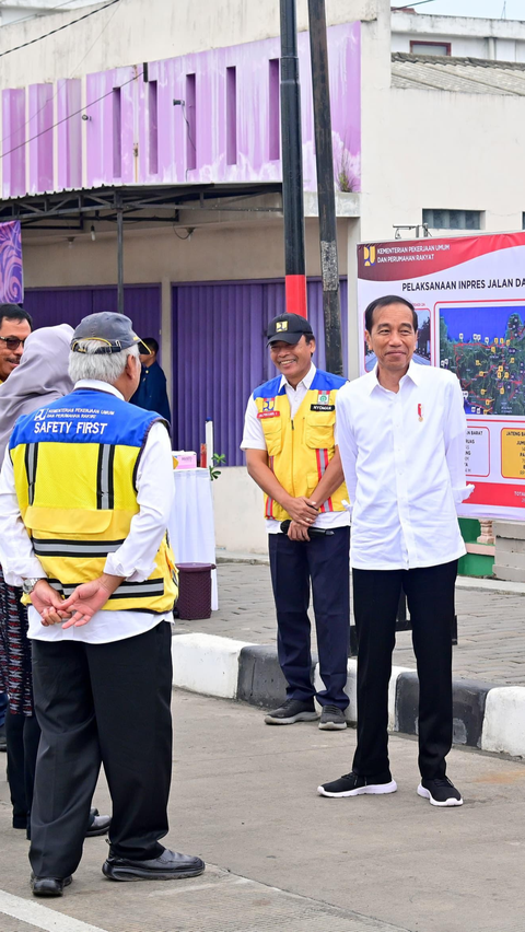 Blusukan di 'Kandang Banteng', Jokowi Blak-blakan Guyur Jateng Rp 1,3 T