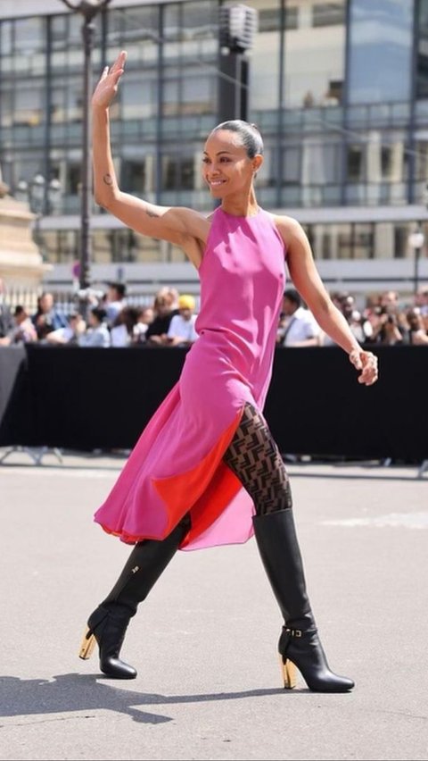 6 Zoe Saldana Beauty Tips for a Lasting Glow and a Radiant Presence