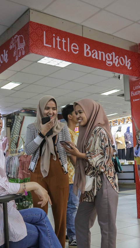 FOTO: Menelusuri Little Bangkok yang Menjadi Penggerak Pasar Tanah Abang Kembali Bergairah<br>