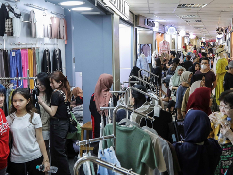 FOTO: Menelusuri Little Bangkok yang Menjadi Penggerak Pasar Tanah Abang Kembali Bergairah