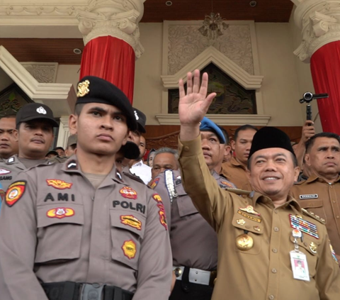 Demo di Kantor Gubernur Jambi Ricuh, Ibu Hamil Lima Bulan Terinjak Aparat