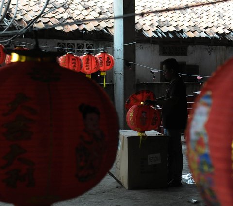 FOTO: Klenteng Hok Lay Kiong Bekasi Sambut Perayaan Imlek dengan 1.000 Lampion