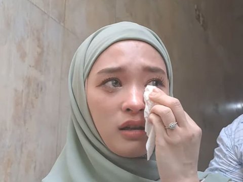 Inara Rusli's Tears Break, Does Virgoun Want to be Imprisoned?