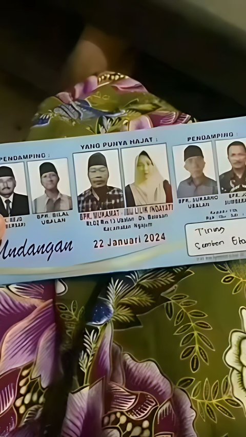 Viral! Malang residents receive unique wedding invitation resembling an election ballot, complete with names and photos of the couple's family.