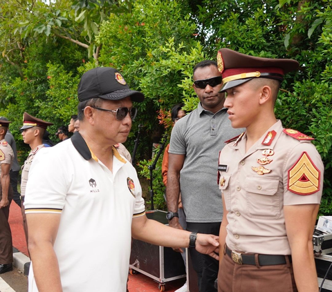 Wajah Tegang, Potret Taruna Akpol Ganteng Dihampiri Jenderal Lulusan Terbaik Eks Kapolri