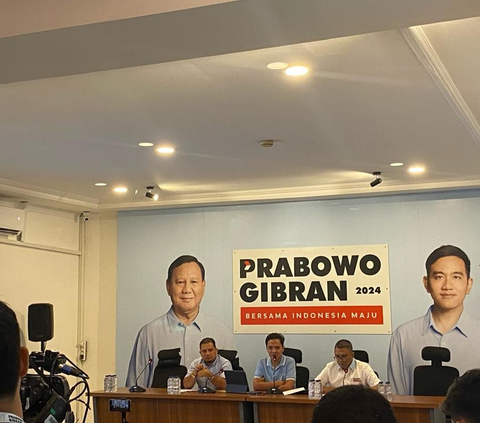 Wakil Ketua TKN Prabowo-Gibran, Habiburrahman menegaskan pihaknya terbuka apabila kubunya mendapat dukungan Presiden Jokowi. Termasuk jika Jokowi ke depan ingin ikut berkampanye.