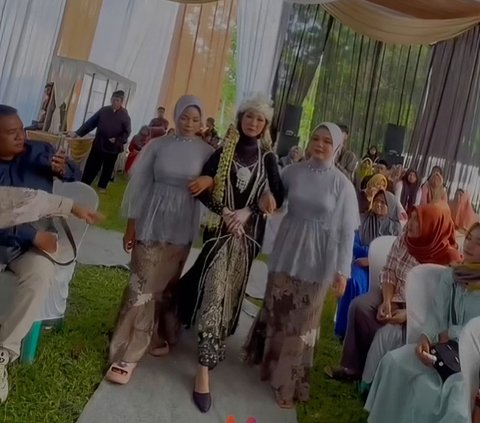 Unique Wedding in Pangandaran with Unusual Dowry: Rp25 Thousand, Car, and Hajj Worship