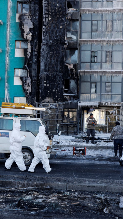 FOTO: Truk Bermuatan 60 Ton Gas Cair Meledak Hanguskan Apartemen, Toko, Mobil-Mobil hingga Tewaskan 6 Orang di Mongolia