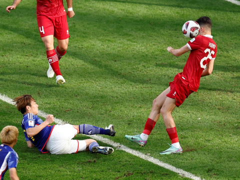 FOTO: Momen Sengit Indonesia Vs Jepang di Laga Terakhir Grup D Piala Asia 2023, Gol Penalti & Bunuh Diri Antar The Samurai Blues ke 16 Besar