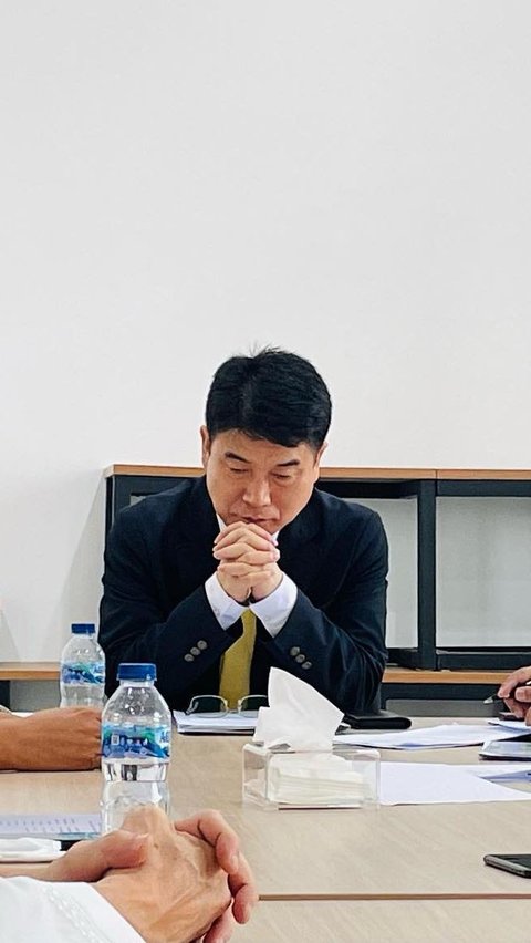 Portrait of Chong Sung Kim, a South Korean Man Who Runs as a Candidate for 2024 Election, Turns Out This is the Reason...
