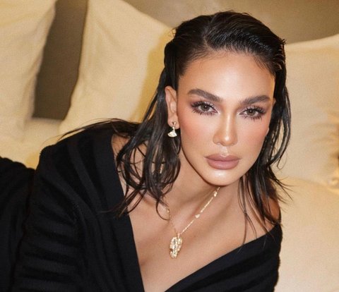 Luna Maya Looks Like Kim Kardashian with Latina Makeup