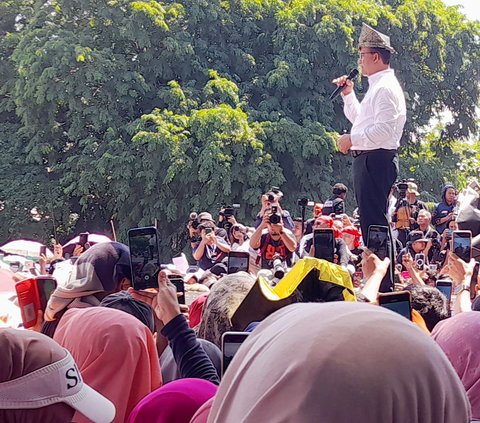 Kampanye Akbar di Sumbar, Anies Sebut Indonesia Sedang Tidak Baik-Baik