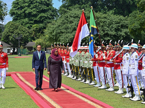 FOTO: Jokowi Terima Kunjungan Presiden Tanzania Samia Suluhu Hassan di Istana Bogor