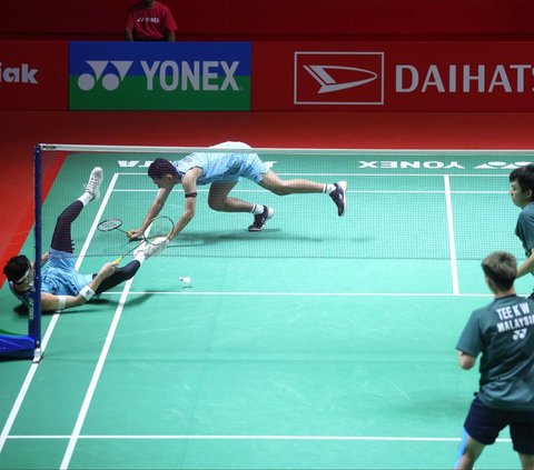 FOTO: Jatuh Bangun Fajar/Rian Tumbangkan Ganda Malaysia Berbuah Tiket Perempat Final Indonesia Masters 2024