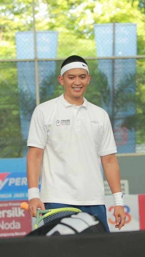 Jadi Aries di Sinetron Tertawan Hati, Ini Aksi Rezky Aditya saat Main Tenis<br>