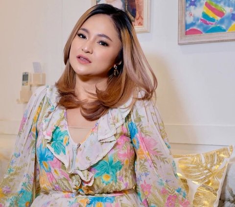 Potret Marshanda yang Tetap Cantik Menawan dengan Tubuh Semakin Berisi