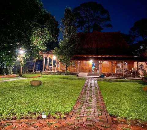 10 Appearances of Titiek Soeharto's Coffee Shop that is Full of Javanese Nuances, Simple on the Outside but Astonishing on the Inside!