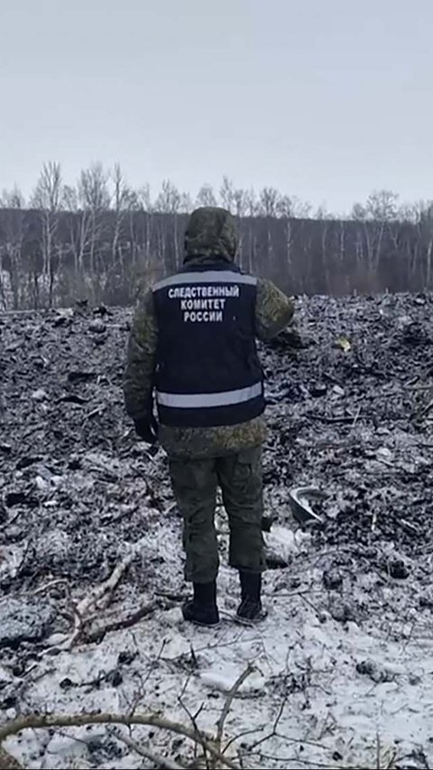 FOTO: Penampakan Pesawat Angkut Rusia Hancur Lebur Diduga Ditembak Jatuh, 65 Tahanan Ukraina Tewas