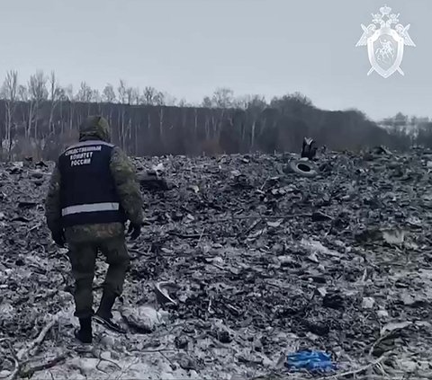 FOTO: Penampakan Pesawat Angkut Rusia Hancur Lebur Diduga Ditembak Jatuh, 65 Tahanan Ukraina Tewas