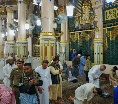 New Rules for Entering Raudhah of Masjid Nabawi, Pilgrims Must Scan Barcode