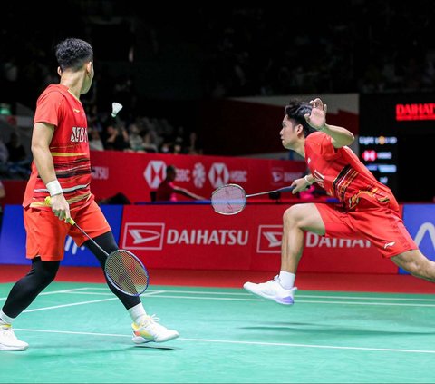 FOTO: Tumbangkan Ganda Denmark, Leo/Daniel Kunci Tiket ke Semifinal Indonesia Masters 2024