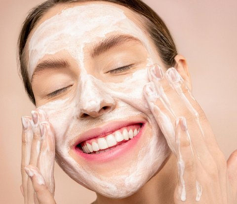 Skin Doctor Reveals Teenagers Only Need 4 Skincare Products When Acne