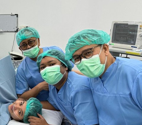 Portrait of Marshel Widianto's Second Child Born Prematurely, His Handsome Face is Eye-Catching