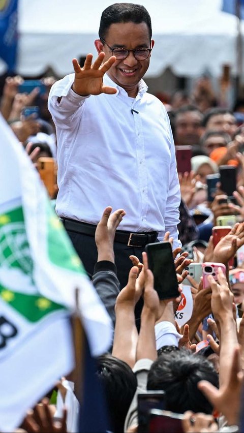 Di depan masyarakat Aceh, Anies Baswedan menyerukan semangat perubahan untuk mewujudkan Indonesia adil dan makmur untuk semua. Foto: Chaideer Mahyuddin/AFP