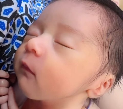 Istri Marshel Widianto Melahirkan Anak Kedua, ini Potret Bayinya yang Lucu dan Menggemaskan