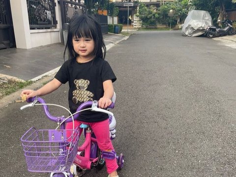Potret Cantik Nichole Zalya Anak Sulung Eza Gionino, Disebut Bak Boneka
