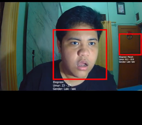 Chilling! Man Uses Face Sensor Feature Application, 881-Year-Old Ghost Detected