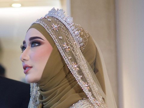 Potret Honeymoon Tengku Anataya Anak Cindy Fatikasari Bersama Suami Tercinta, Romantis Banget!