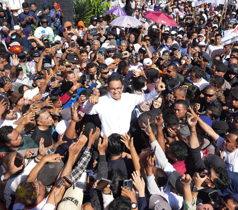 Anies Anggap Gerakan Salam Empat Jari Pesan Ingin Perubahan