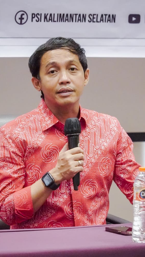 Profil Raja Juli Antoni: Berdarah Riau, Aktivis Hingga Politikus