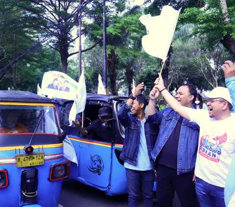 FOTO: Dukungan Masyarakat Arus Bawah Indonesia untuk Pasangan Prabowo-Gibran Menang Satu Putaran di Pilpres 2024