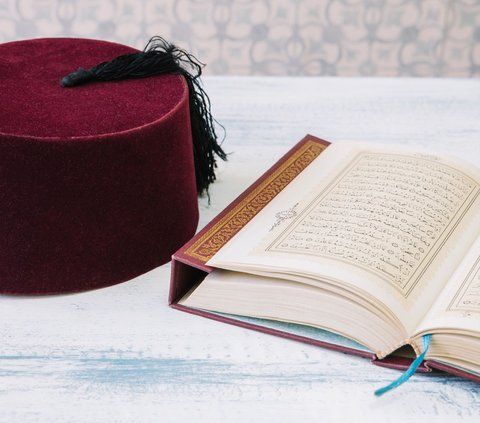 38 Words of Wisdom from Ibn Ataillah, the Author of Al-Hikam, Full of Valuable, Wise, and Beautiful Advice