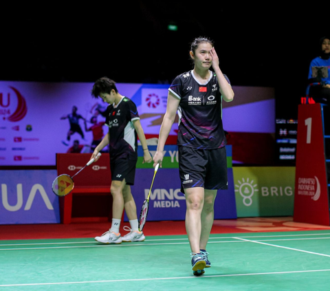 FOTO: Juara Indonesia Masters 2024, Ganda Putri China Liu Sheng Shu/Tan Ning Bawa Pulang Hadiah Setengah Miliar Usai Tekuk Rekan Senegaranya