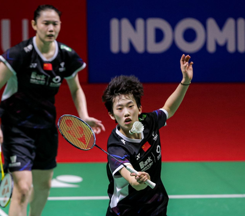 FOTO: Juara Indonesia Masters 2024, Ganda Putri China Liu Sheng Shu/Tan Ning Bawa Pulang Hadiah Setengah Miliar Usai Tekuk Rekan Senegaranya