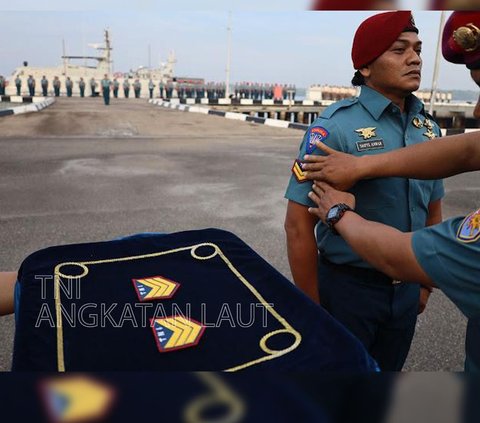 Prajurit TNI AL berpenampilan nyentrik, Sertu Mes Saiful mendapat penghargaan usai menggagalkan aksi penyelundupan narkoba.
