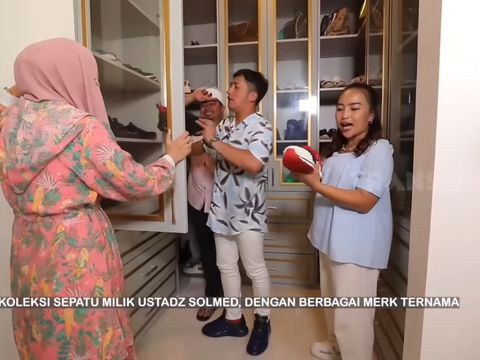 Wow, Koleksi Sepatu Mewah Milik Ustaz Solmed Harganya Bikin Tepuk Jidat