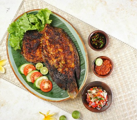 Spicy Grilled Tude Fish Recipe from Manado, Note the Recipe