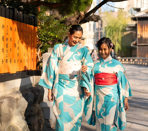 Super Cute, Happy Salma and Her Daughter's Cosplay as Japanese Women