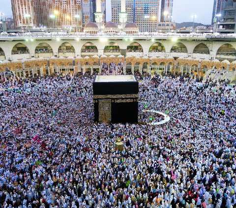 The Saudi Arabian Government Allows Marriage Ceremonies in the Masjidil Haram and Masjid Nabawi, This Rule Must Be Noted