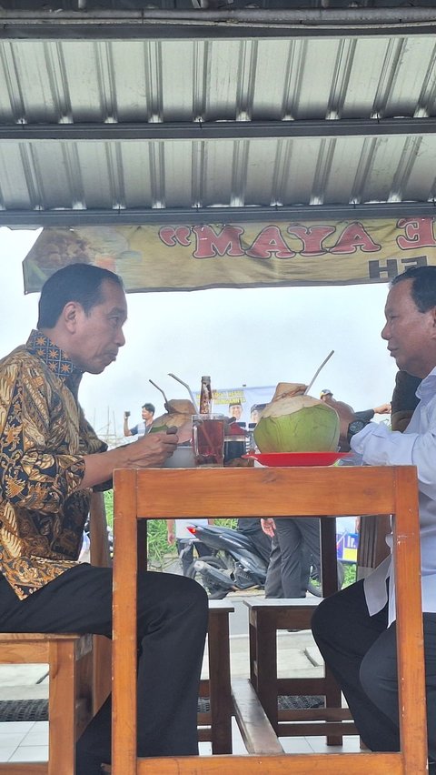 Jokowi Ungkap Isi Obrolan dengan Prabowo Saat Makan Bakso Pinggir Jalan di Magelang