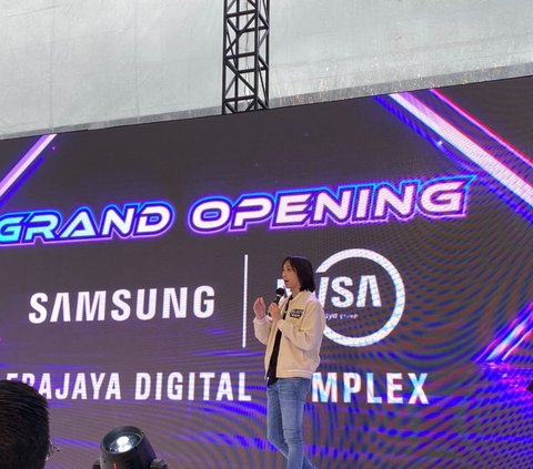 Samsung Multi-Experience Store by NASA Now Open at PIK 2